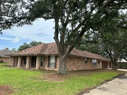 Pre-foreclosure in  PARKSIDE DR Baton Rouge, LA 70816