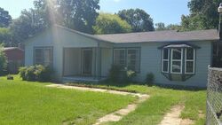 Pre-foreclosure in  W AVALON AVE Longview, TX 75602