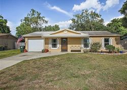 Pre-foreclosure in  N ORANGE AVE Umatilla, FL 32784