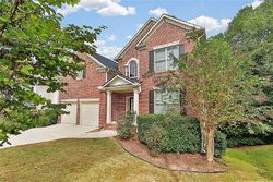 Pre-foreclosure in  VININGS RETREAT VW SW Mableton, GA 30126