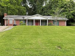 Pre-foreclosure in  MARIAN LN Vicksburg, MS 39183