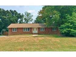 Pre-foreclosure in  WOODRIDGE RD Burlington, NC 27215