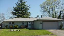 Pre-foreclosure in  N 5TH ST Central Point, OR 97502