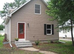 Pre-foreclosure in  PERRY AVE N Minneapolis, MN 55422