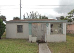 Pre-foreclosure in  NW 9TH PL Fort Lauderdale, FL 33311