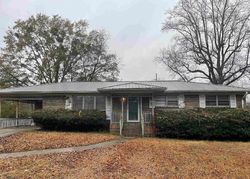 Pre-foreclosure in  WOODLAND DR Adamsville, AL 35005