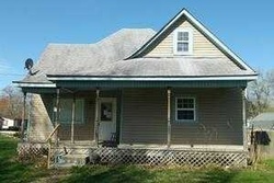 Pre-foreclosure in  S HOLSON ST Sullivan, IN 47882