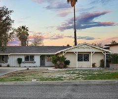 Pre-foreclosure in  PALOMAR AVE San Bernardino, CA 92404