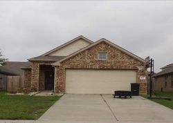 Pre-foreclosure in  LAUREL SPRINGS LN Dickinson, TX 77539