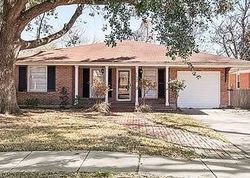 Pre-foreclosure in  CORINNE DR Chalmette, LA 70043