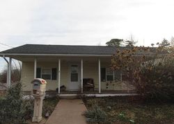 Pre-foreclosure in  HAESSLER AVE Zanesville, OH 43701