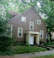 Pre-foreclosure in  HILLSIDE AVE Cleveland, OH 44112