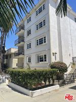 Pre-foreclosure in  DARLINGTON AVE  Los Angeles, CA 90049