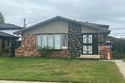 Pre-foreclosure in  SUPERIOR AVE Calumet City, IL 60409