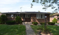 Pre-foreclosure in  191ST PL Lansing, IL 60438