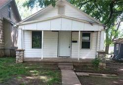 Pre-foreclosure in  E 81ST TER Kansas City, MO 64132