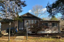 Pre-foreclosure in  SCOTLAND RUN AVE Franklinville, NJ 08322