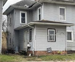 Pre-foreclosure in  WARDER ST Springfield, OH 45503