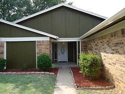 Pre-foreclosure in  N MARKWELL AVE Oklahoma City, OK 73132