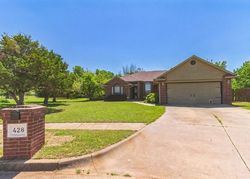 Pre-foreclosure in  E MAGNOLIA TER Mustang, OK 73064