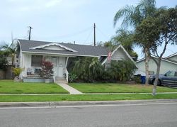 Pre-foreclosure in  212TH ST Lakewood, CA 90715