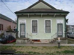 Pre-foreclosure in  ANNUNCIATION ST New Orleans, LA 70115