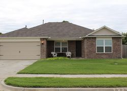 Pre-foreclosure in  S DONNA LN Claremore, OK 74019