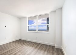 Pre-foreclosure in  BRICKELL BAY DR  Miami, FL 33131