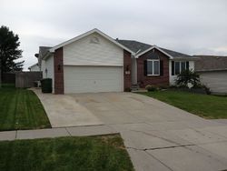 Pre-foreclosure in  ATWOOD LN Lincoln, NE 68521