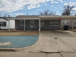 Pre-foreclosure in  SW 42ND ST Oklahoma City, OK 73119