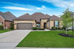 Pre-foreclosure in  APRIL MEADOW DR Spring, TX 77379