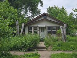 Pre-foreclosure in  35TH AVE S Minneapolis, MN 55406
