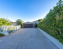 Pre-foreclosure in  ALTURA AVE La Crescenta, CA 91214