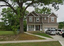 Pre-foreclosure in  S PADDOCK ST Pontiac, MI 48342