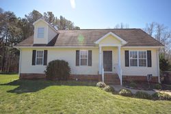 Pre-foreclosure in  DURHAM MEADOWS DR Burlington, NC 27217