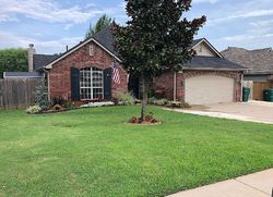 Pre-foreclosure in  REDBUD DR Sand Springs, OK 74063