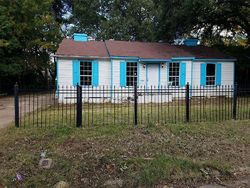 Pre-foreclosure in  LILLIAN ST Shreveport, LA 71109