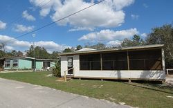 Pre-foreclosure in  REDWATER DR Avon Park, FL 33825