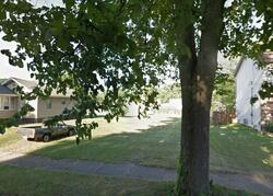 Pre-foreclosure in  8TH ST Struthers, OH 44471