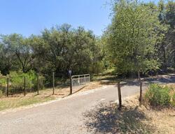 Pre-foreclosure in  LITTLE OAK LN Rescue, CA 95672