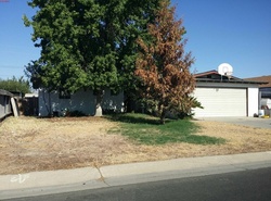 Pre-foreclosure in  LOWERY ST Porterville, CA 93257