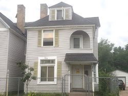 Pre-foreclosure in  OAKLAND AVE Minneapolis, MN 55404