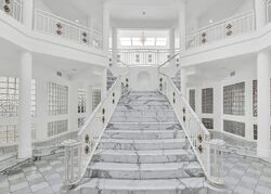 Pre-foreclosure in  PALM DR Calabasas, CA 91302