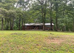 Pre-foreclosure in  N SHADY LANE LOOP Clarkrange, TN 38553