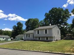 Pre-foreclosure in  TEAKWOOD RD Springfield, MA 01128