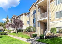 Pre-foreclosure in  140TH WAY SE UNIT S202 Renton, WA 98058