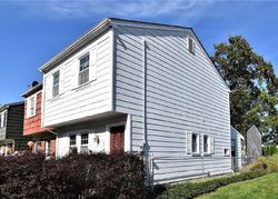 Pre-foreclosure in  W PEARL ST Burlington, NJ 08016