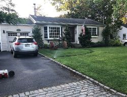 Pre-foreclosure in  SURREY DR Center Moriches, NY 11934