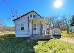 Pre-foreclosure in  BRADY LAKE RD Ravenna, OH 44266