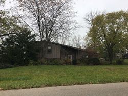 Pre-foreclosure in  COLUMBUS DR W Hamilton, OH 45013